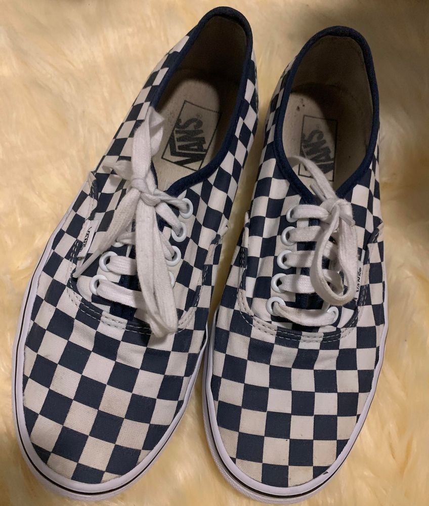 checkered vans size 9