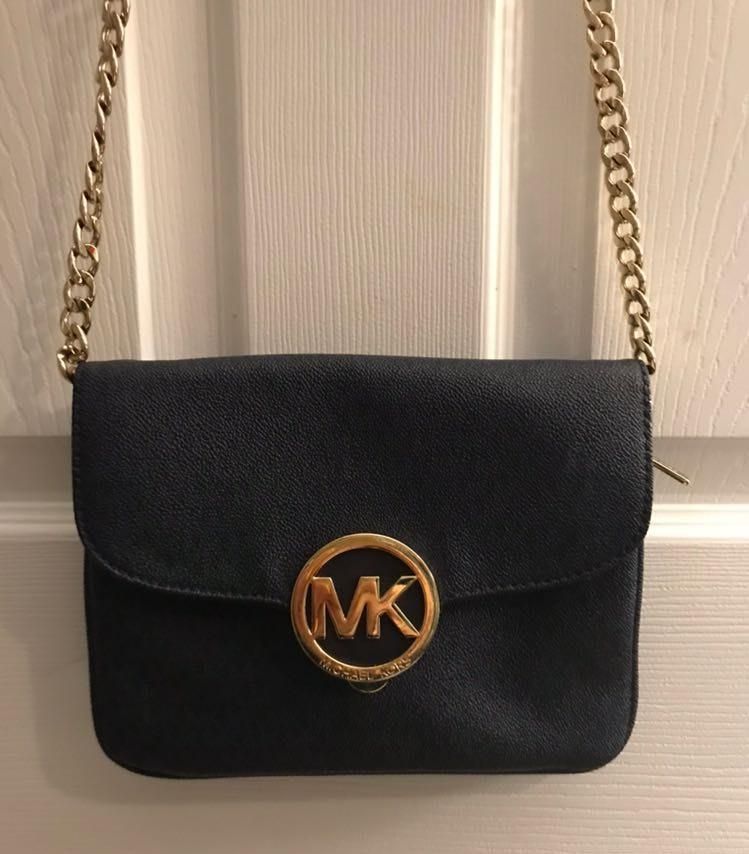 black mk crossbody purse