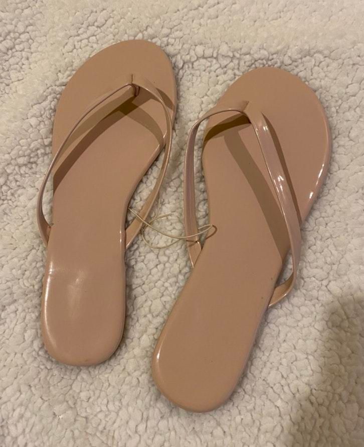 loft flip flops