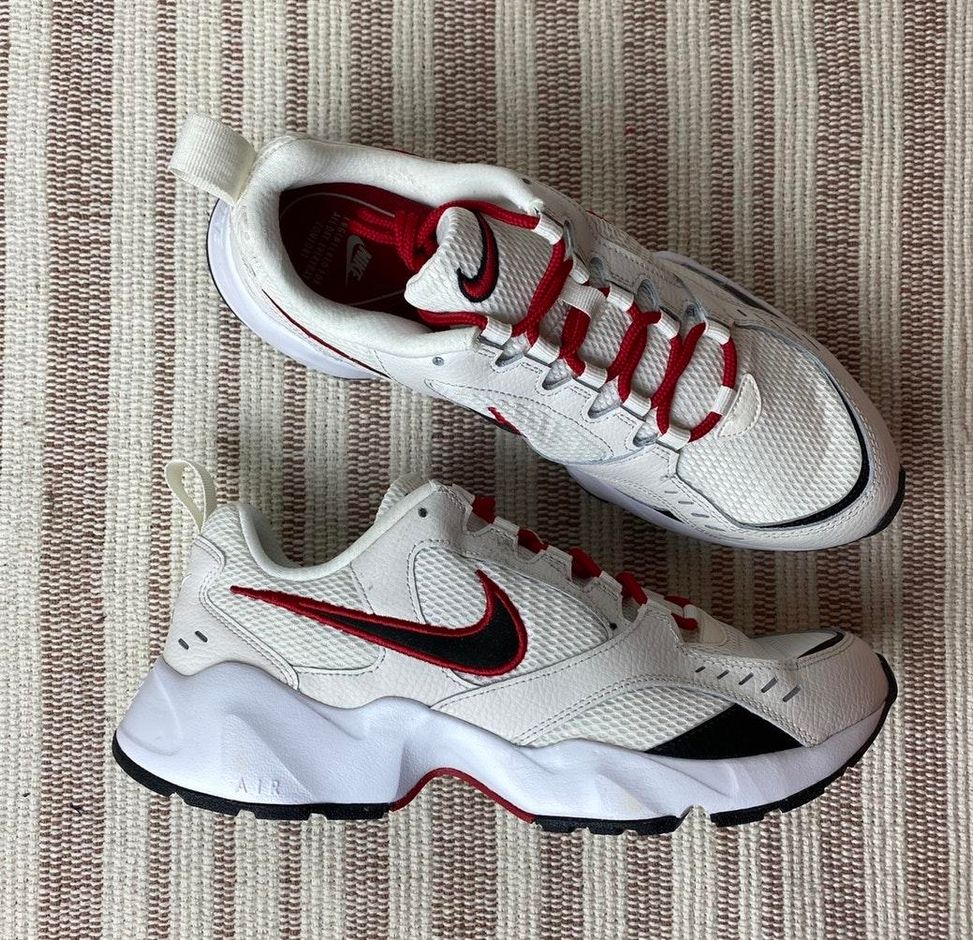 nike air heights red