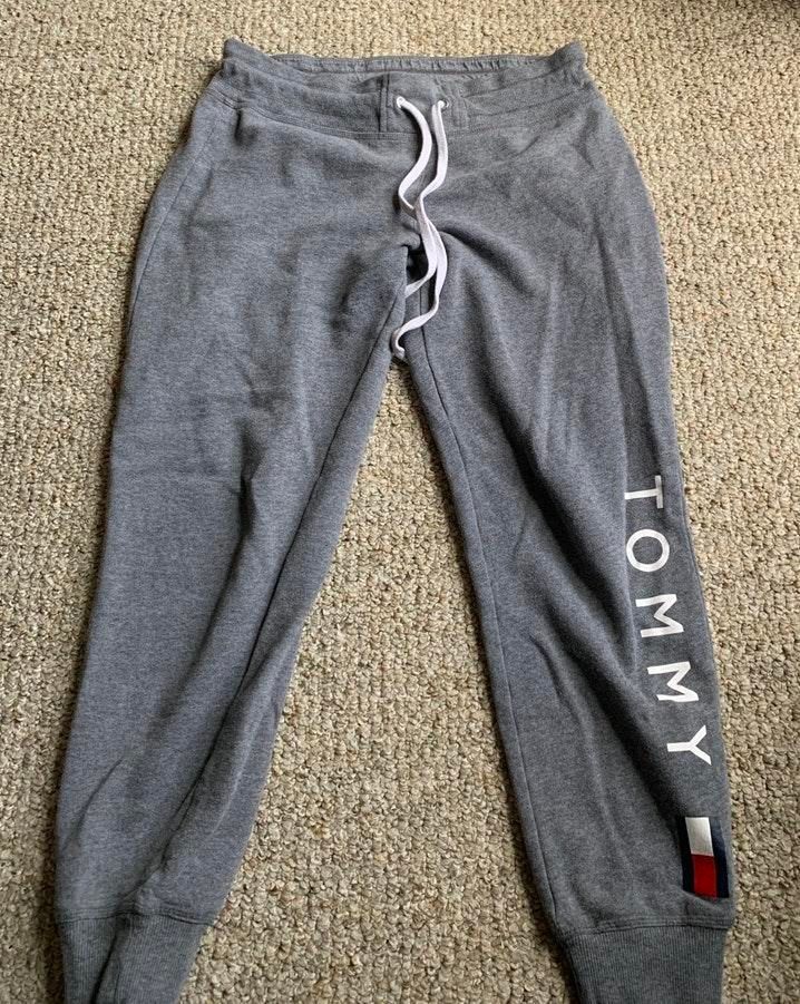 tommy hilfiger gray sweatpants