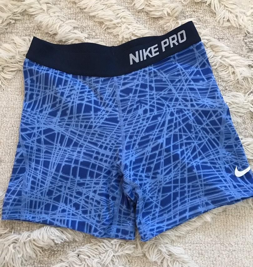 nike pro shorts junior