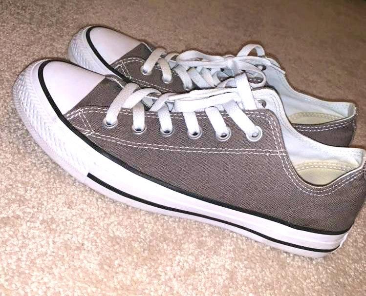 converse grey low top