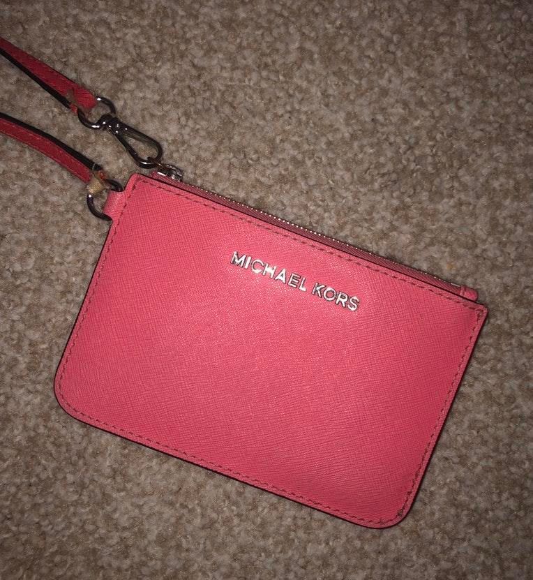 michael kors wristlet strap