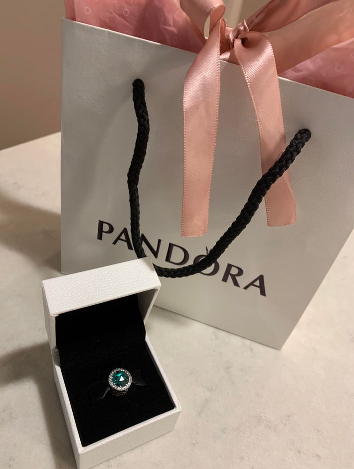 Pandora Sparkling Sea Green Charm Curtsy Pandora Sparkling Sea Green Charm Curtsy