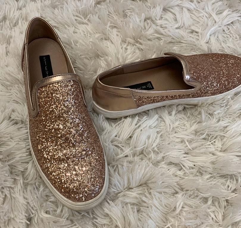 steve madden rose gold flats