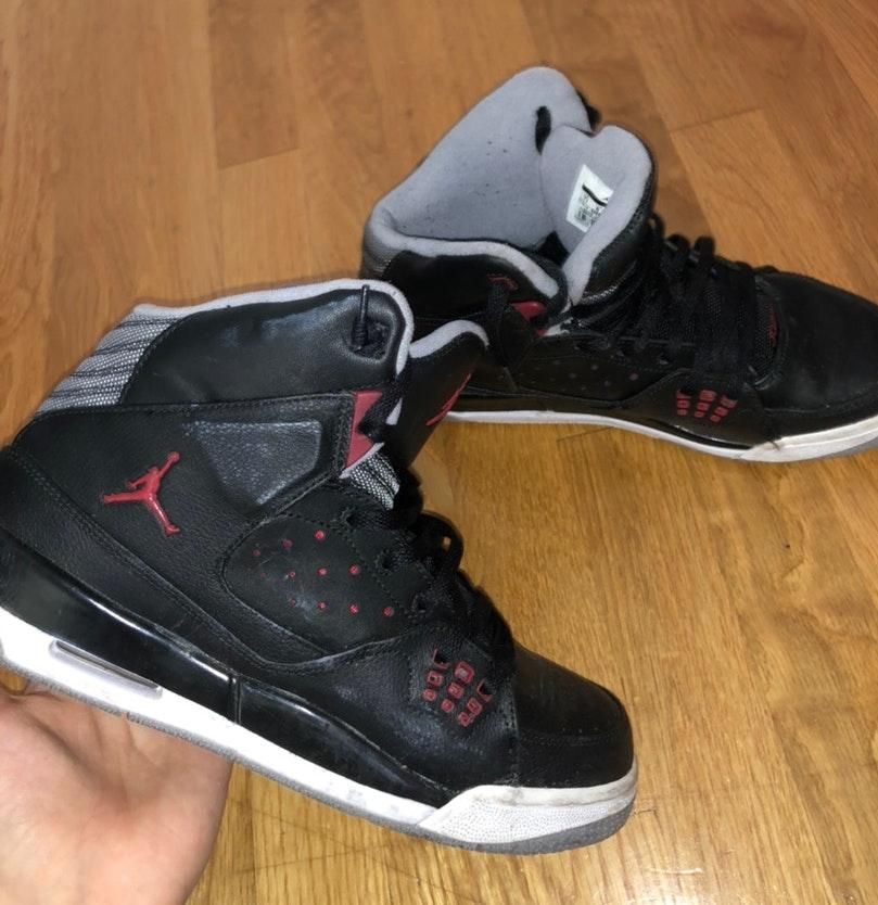 jordan true flight grade school