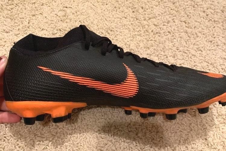 women's outdoor soccer cleats