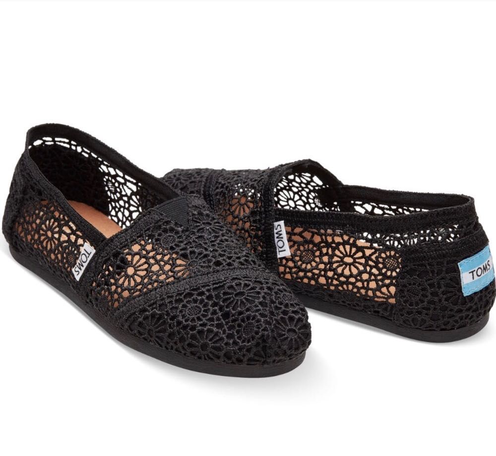 black crochet toms