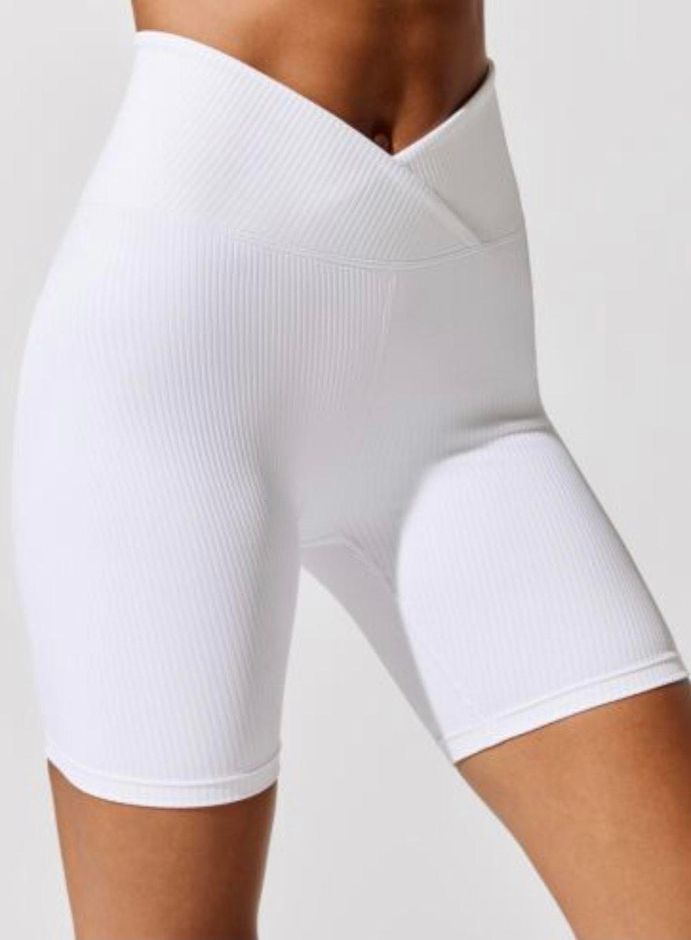 v waist biker shorts