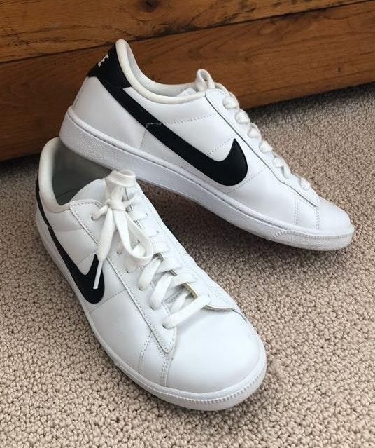 nike white shoes with black swoosh