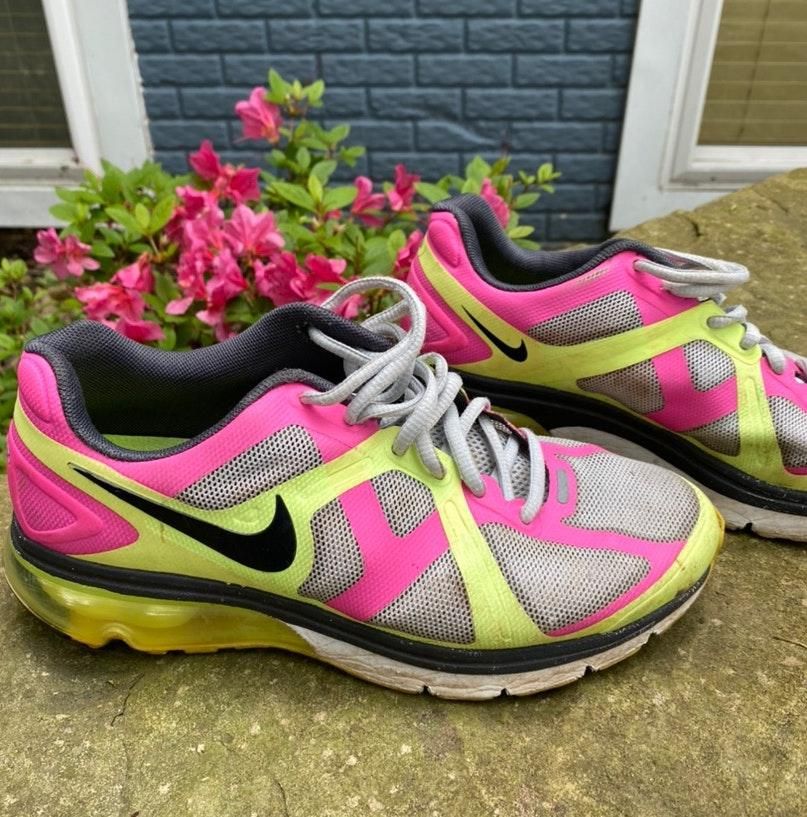 neon pink and yellow nike shoes
