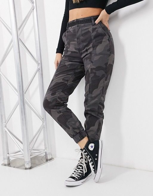 hollister womens camo pants