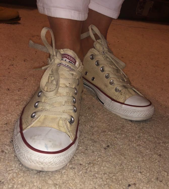 converse low cream