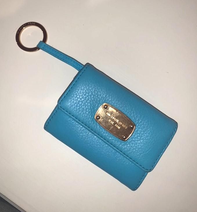 michael kors key pouch