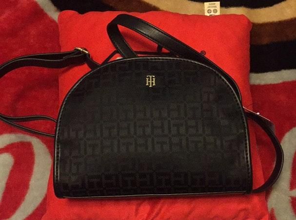tommy hilfiger side purse