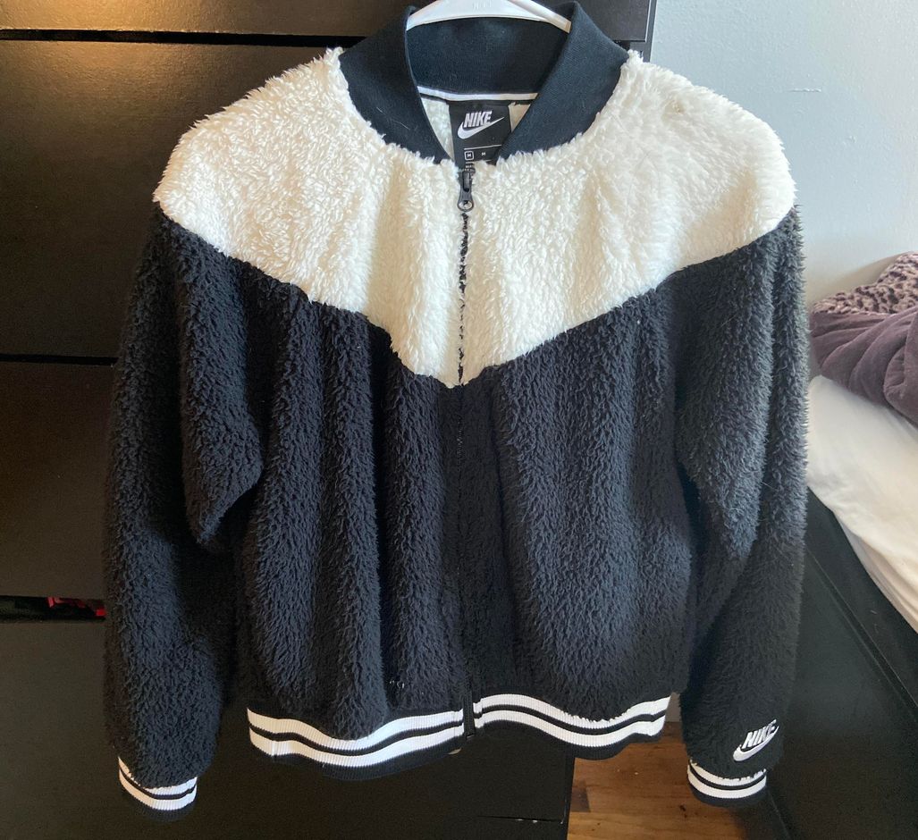 nike sherpa bomber jacket