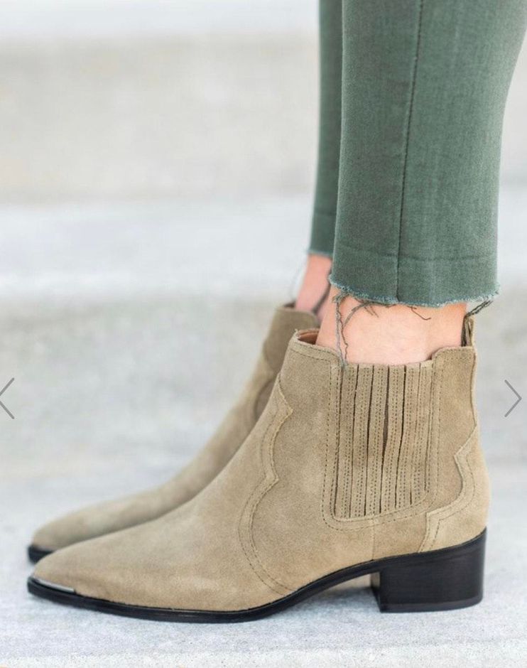 Yohani marc fisher Clearance