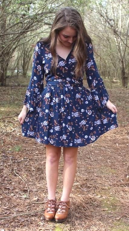 american eagle blue floral dress