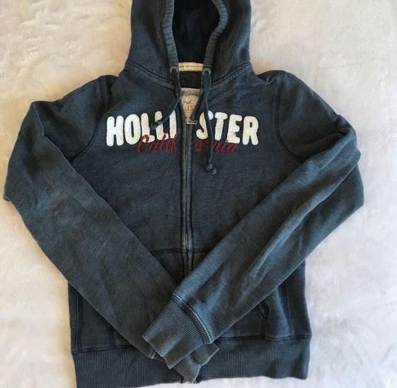 hollister blue sweatshirt