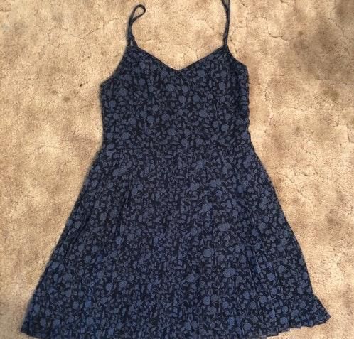 hollister blue floral dress