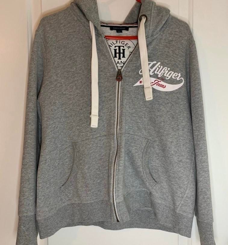 tommy hilfiger grey zip up hoodie