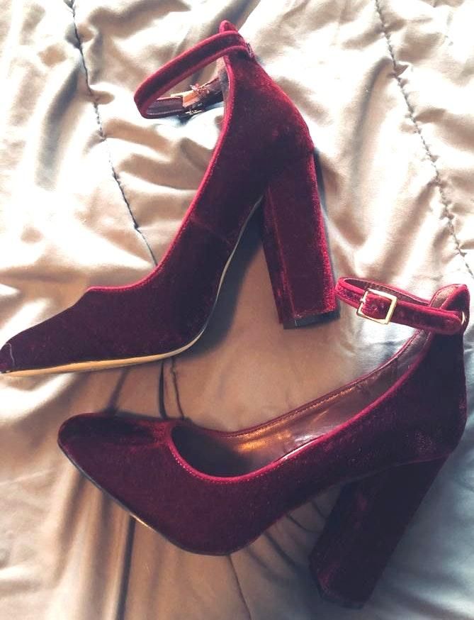shoedazzle red shoes