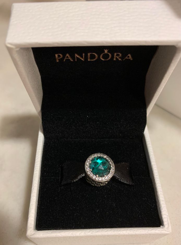 Pandora Sparkling Sea Green Charm Curtsy Pandora Sparkling Sea Green Charm Curtsy
