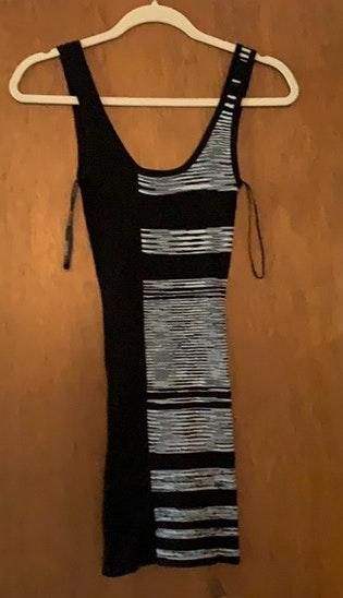 Bebe Black And White Dress Curtsy