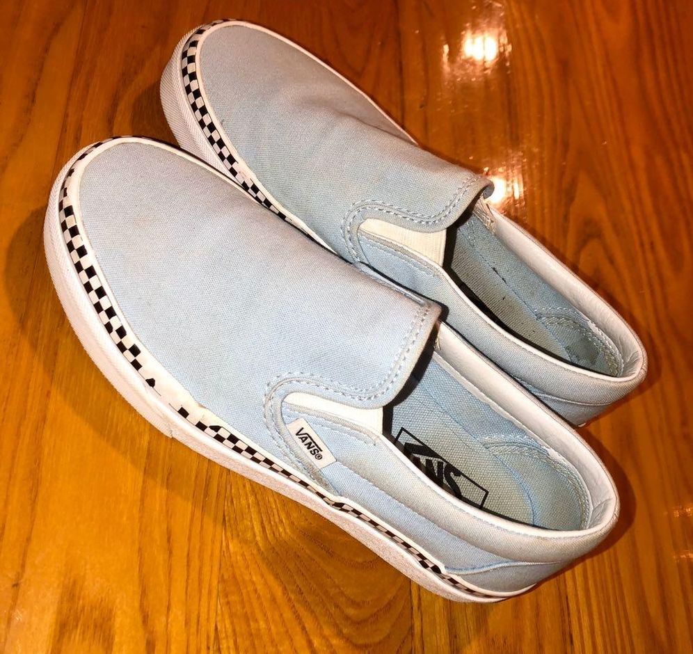 foxing blue & white skate shoes