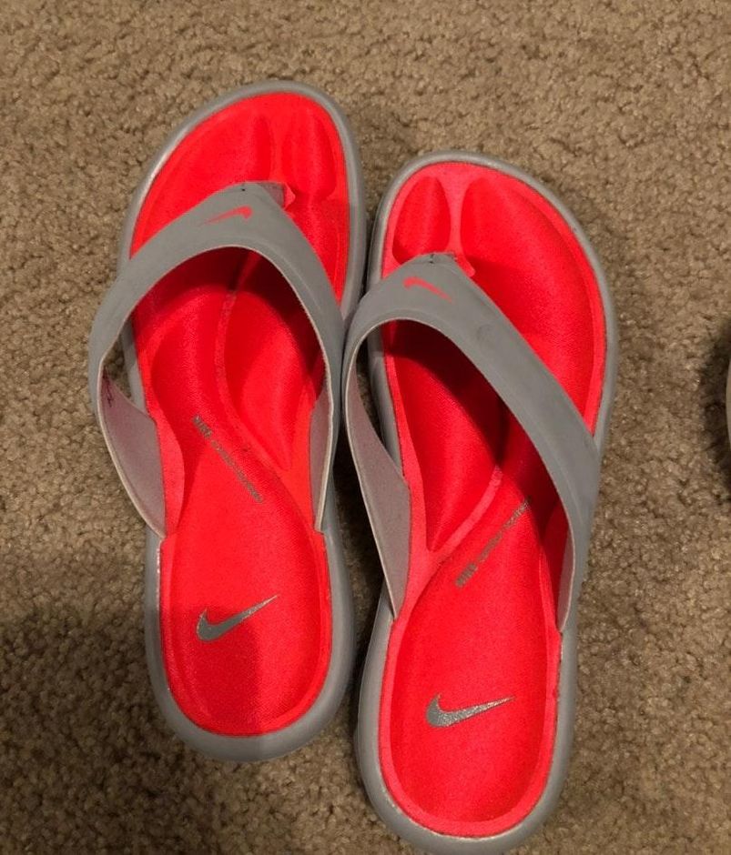 nike memory foam flip flops