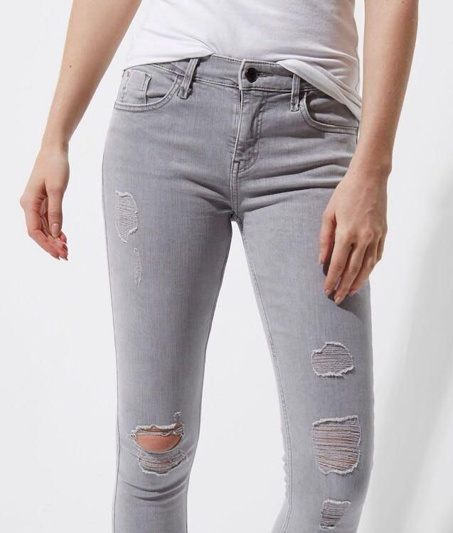 grey destroyed skinny jeans