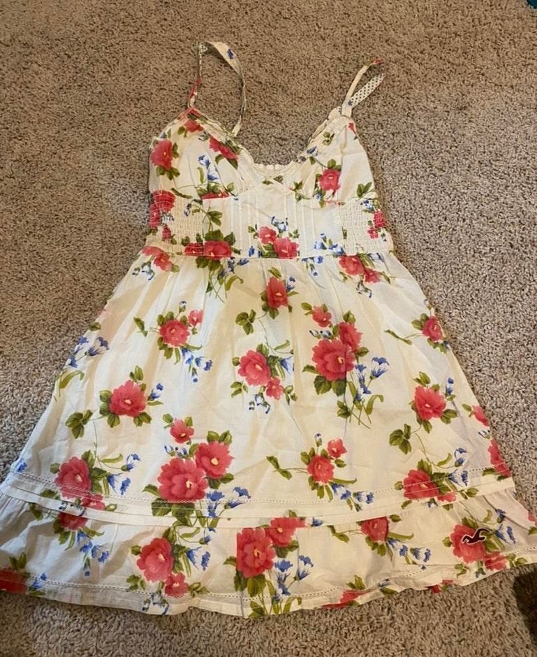 hollister flower dress