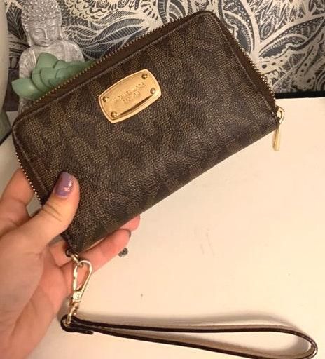 used michael kors wallet