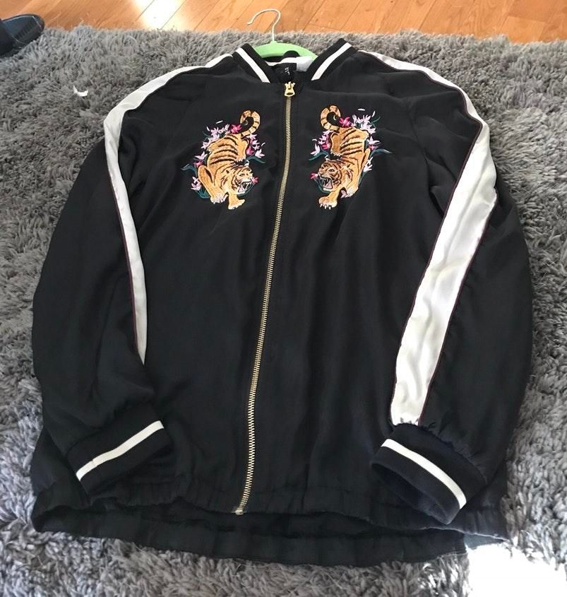 h&m divided windbreaker