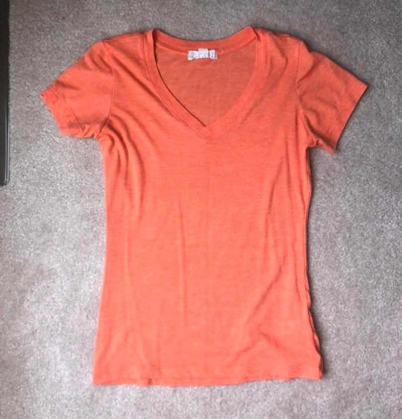 forever 21 v neck t shirt