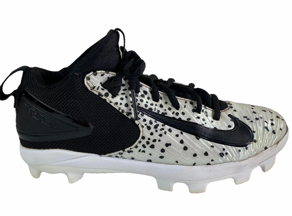 nike trout youth baseball cleats