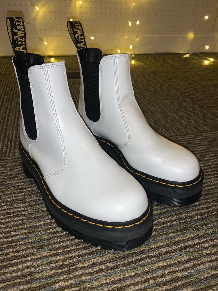 platform chelsea doc martens