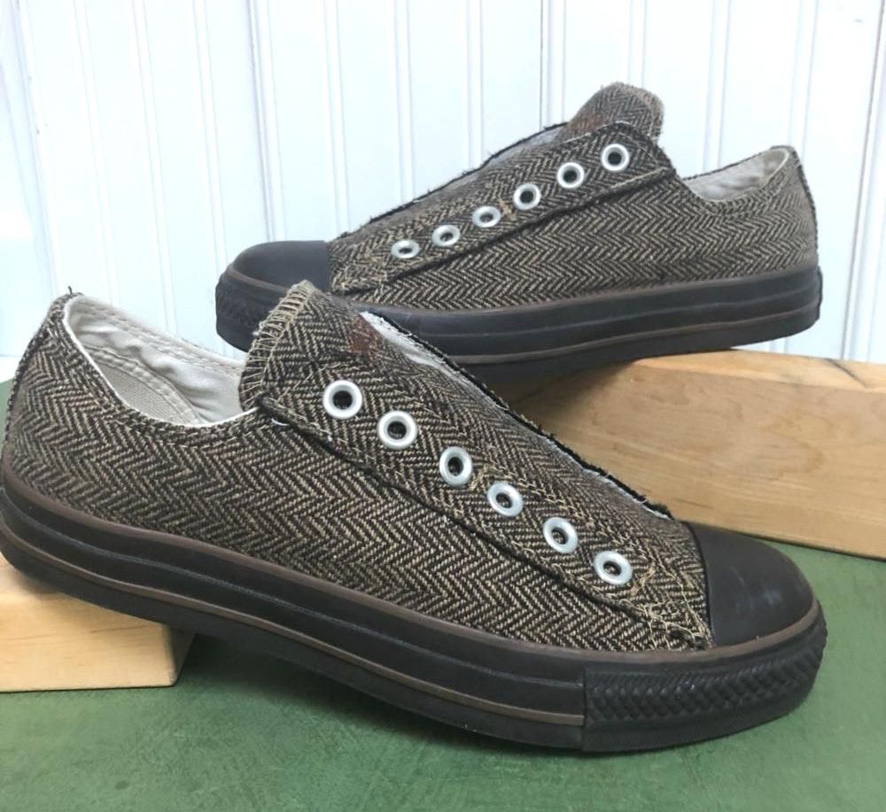 no lace chucks
