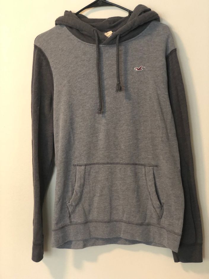 thin crew neck sweatshirt