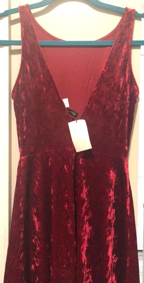 h and m red velvet dress