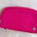 Lululemon Everywhere Belt Bag Sonic Pink 1L Photo 1