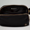 Lululemon Everywhere Belt Bag Photo 10