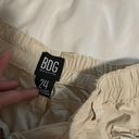 BDG Beige Cargo Shorts Photo 2