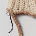 Urban Outfitters Luna Chunky Charm Beanie NWT - Ivory Photo 3