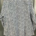 L.L.Bean  size XL blue and white floral button down shirt  Photo 3