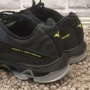 Mizuno  Wave Lightning SR Tounh woman’s volleyball shoes size 10 Photo 3