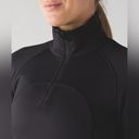 Lululemon EUC  First Mile 1/2 Zip Pullover in Black Photo 3