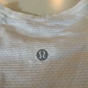 Lululemon Swiftly Tech Short-Sleeve Shirt 2.0 Hip Length Photo 2