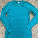 Zyia  active women's medium long sleeve green athletic top Photo 1